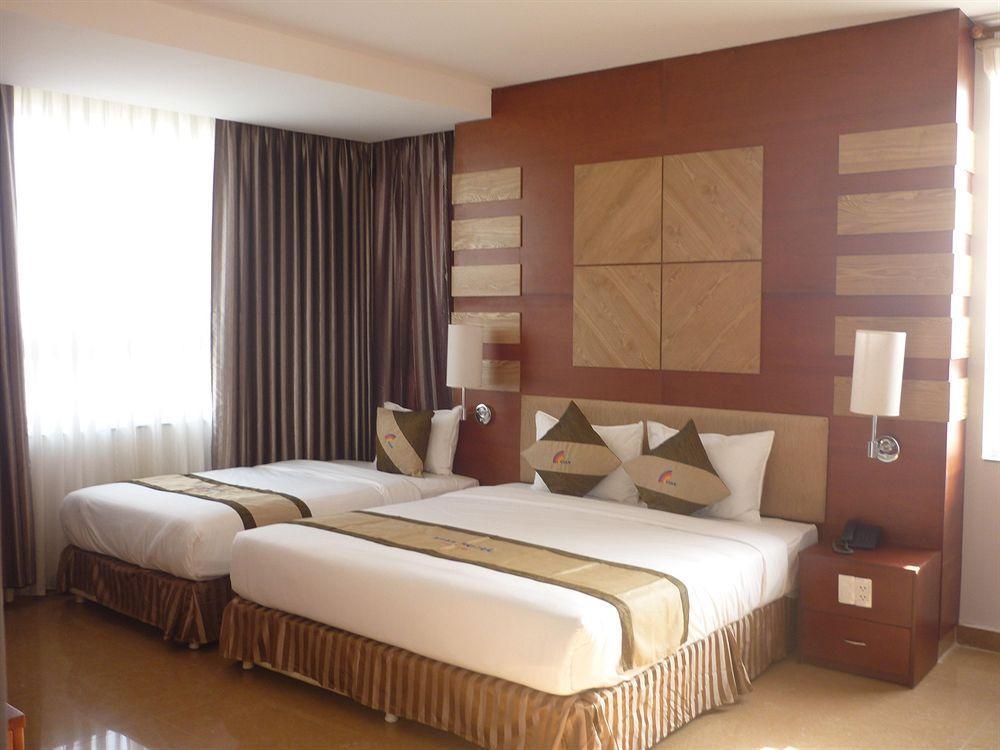Vian Hotel Дананг Екстериор снимка